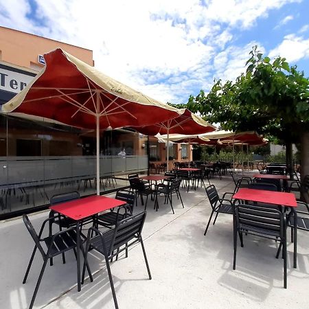Hostal Mas Ferrer Cornellá de Terri Kültér fotó