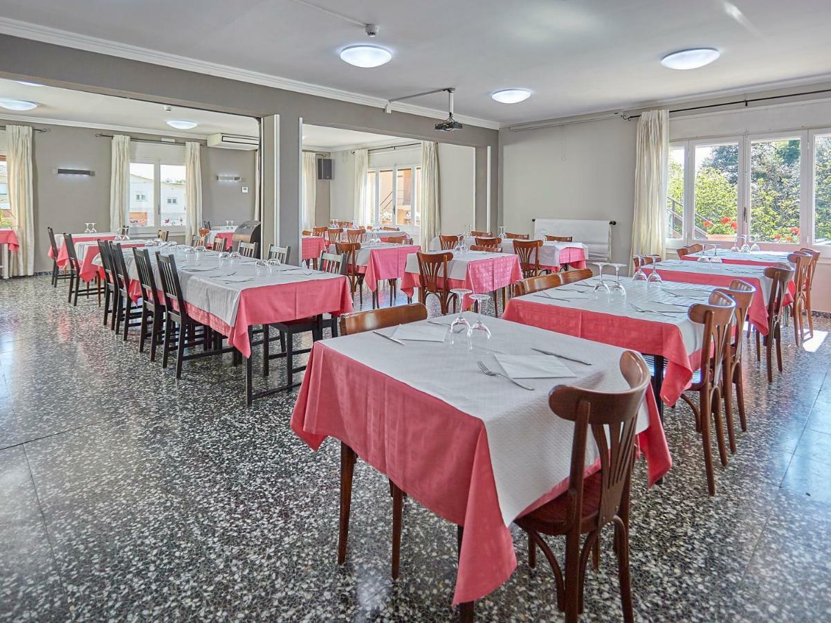 Hostal Mas Ferrer Cornellá de Terri Kültér fotó