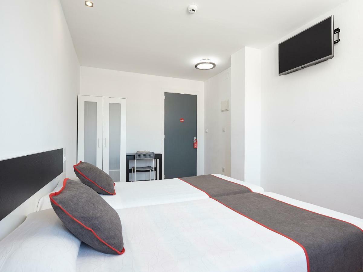 Hostal Mas Ferrer Cornellá de Terri Kültér fotó