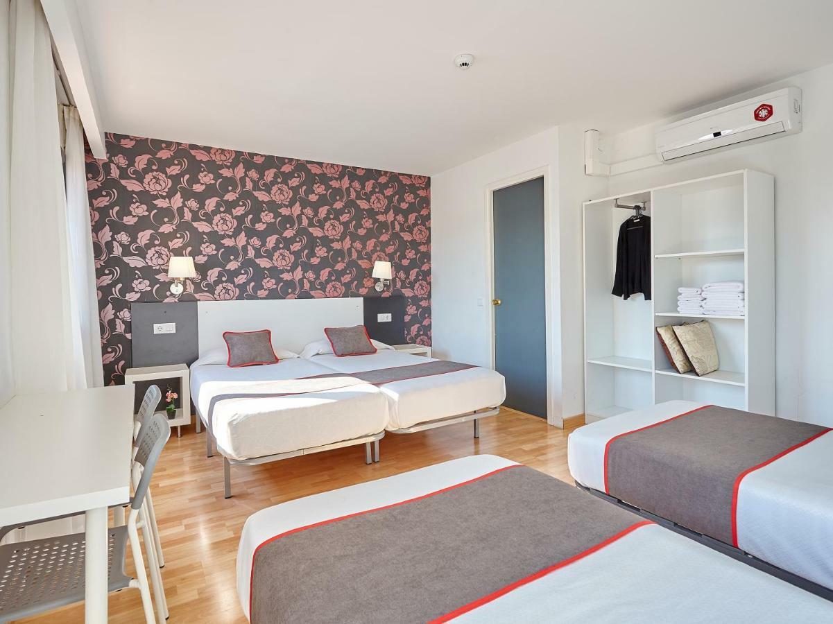 Hostal Mas Ferrer Cornellá de Terri Kültér fotó