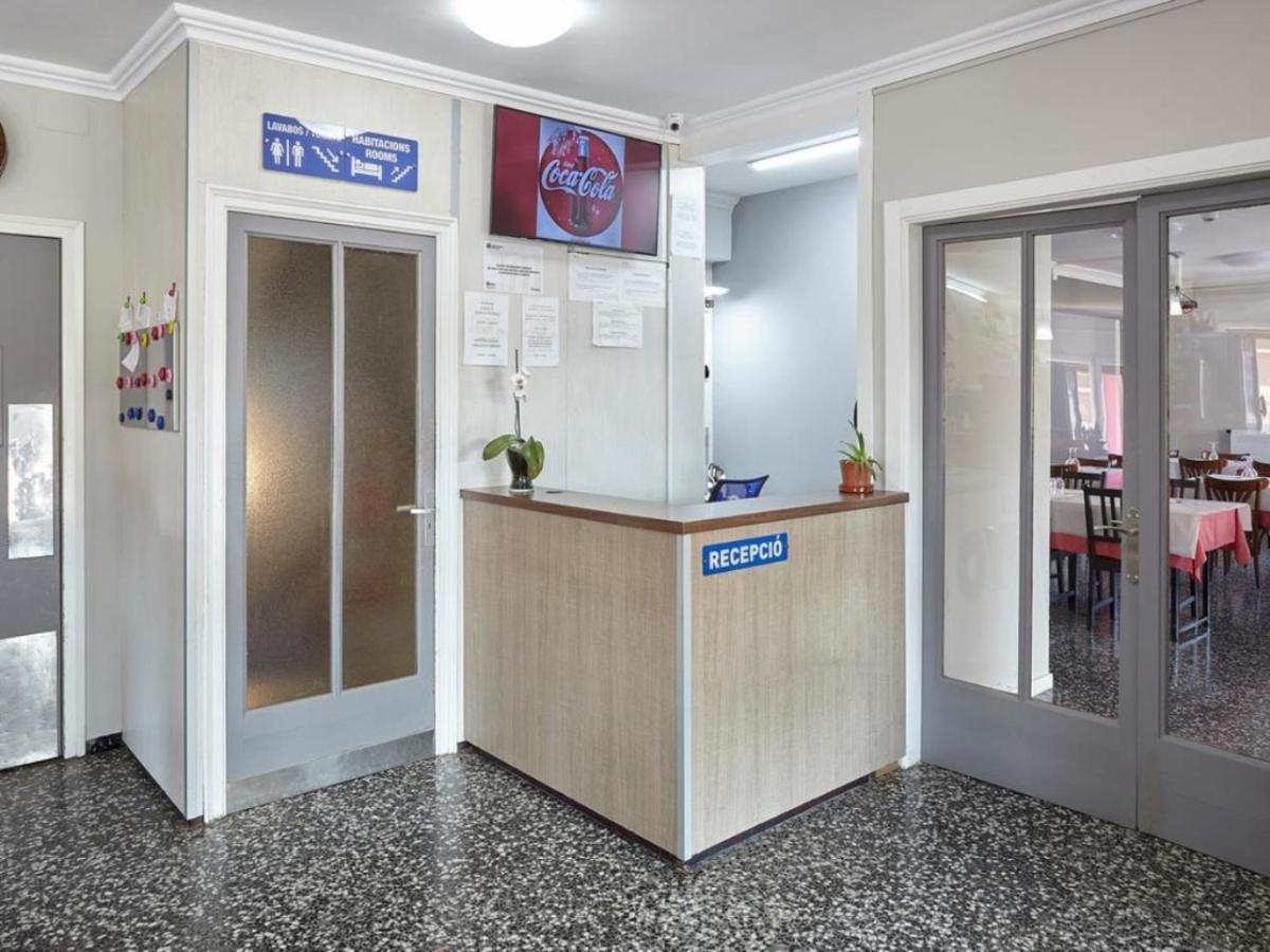 Hostal Mas Ferrer Cornellá de Terri Kültér fotó